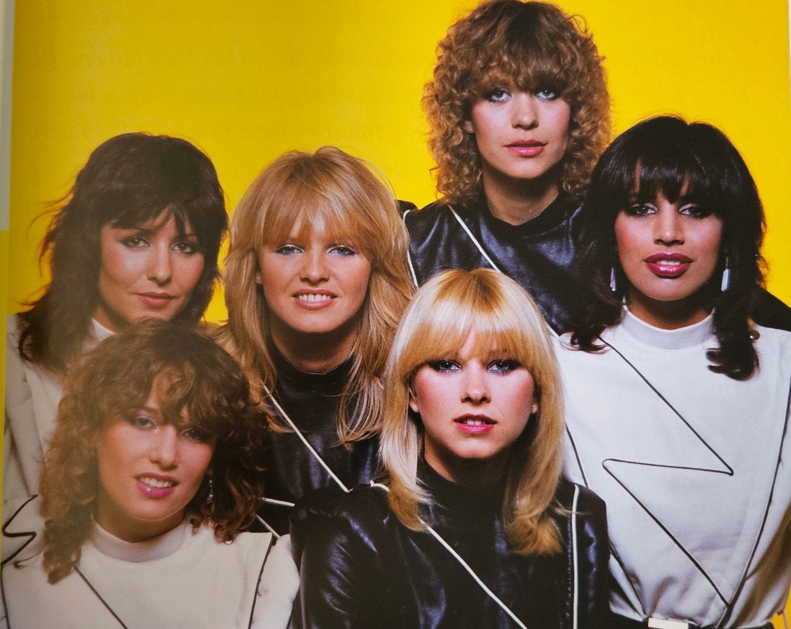 Gezocht: Dolly Dots!, Ophalen of Verzenden, Boek, Tijdschrift of Artikel