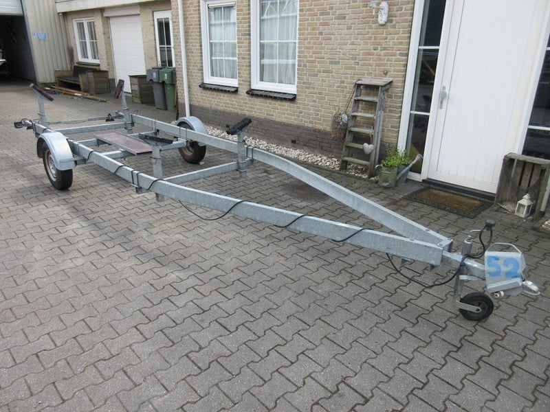 Sloepentrailer, kielboottrailer 1350 kg + meer trailers, Ophalen, Minder dan 1500 kg, Gebruikt, 6 tot 9 meter