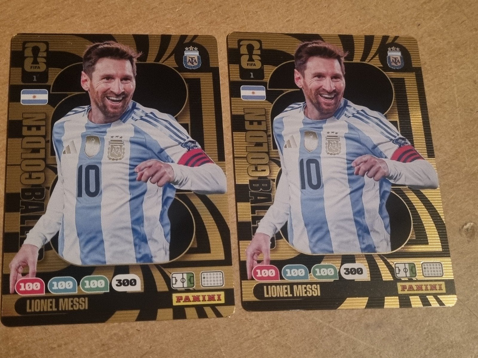 Panini Adrenalyn xl Fifa World Cup 2026 Golden Baller Messi, Hobby en Vrije tijd, Stickers en Plaatjes, Verzenden, Zo goed als nieuw