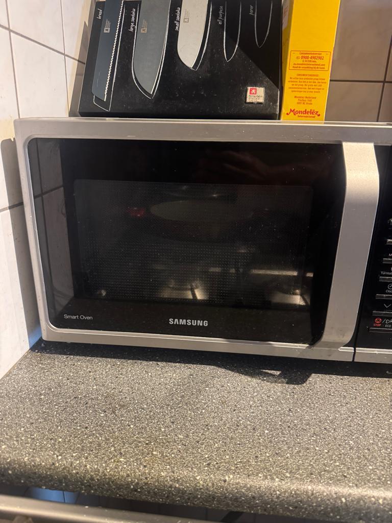 Samsung Smart Oven (Combimagnetron) – In goede staat!, Witgoed en Apparatuur, Magnetrons, Ophalen, Combimagnetron, Grill, Zo goed als nieuw