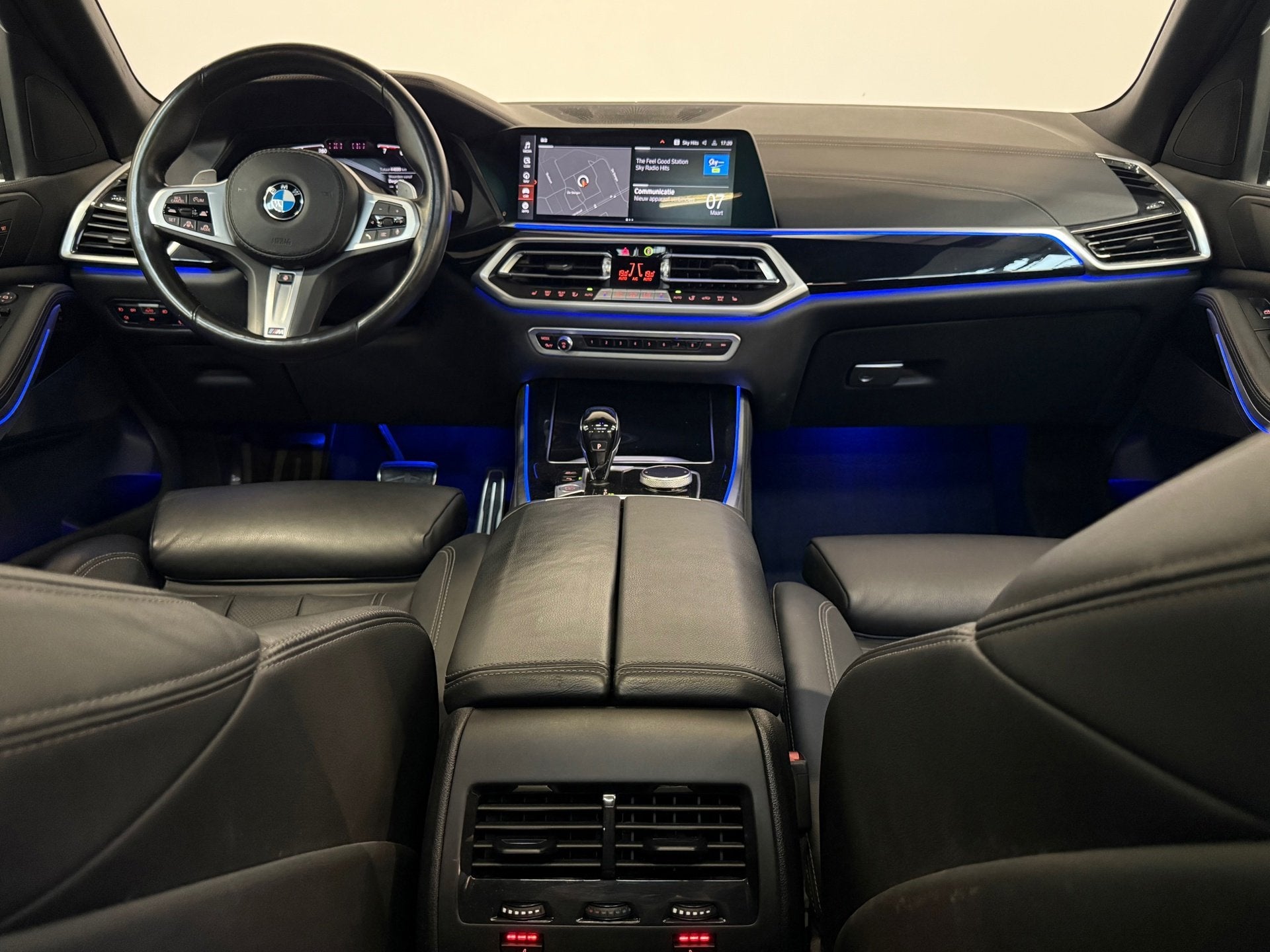 Foto 2 van BMW X5 XDrive 45e High Executive M-Sport Pano Luchtvering Sf