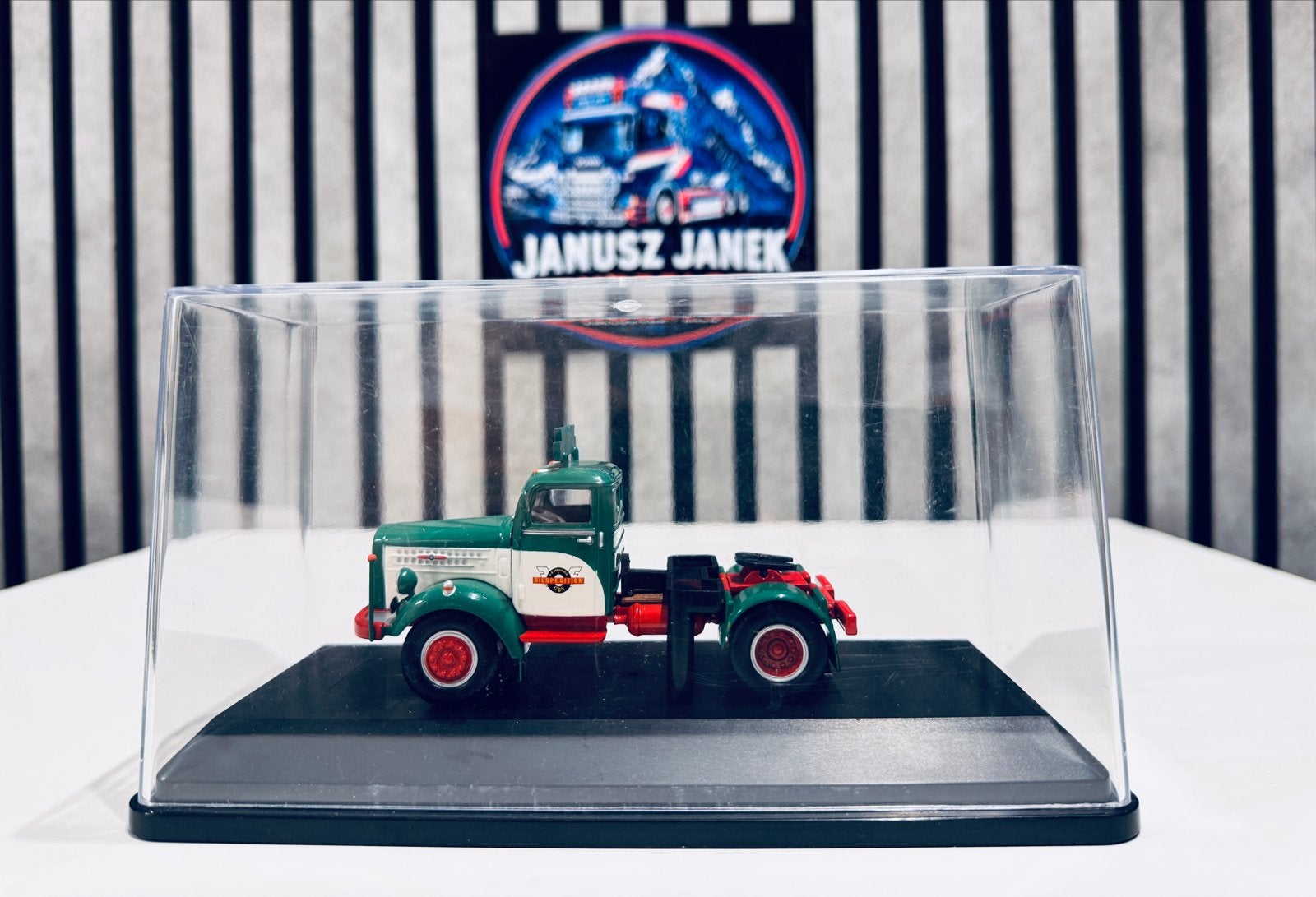 Scania Vabis L 60 "Bilspediton"  NZG 1:50, Hobby en Vrije tijd, Verzenden, Zo goed als nieuw, Bus of Vrachtwagen, Overige merken