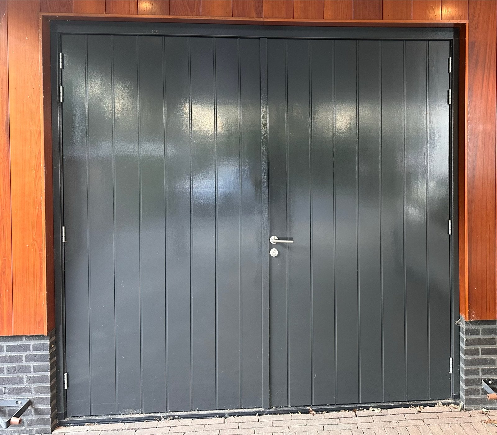 Hard houten Garagedeur - Dubbel, Antraciet, Ophalen, Garagedeur, Zo goed als nieuw, Hout