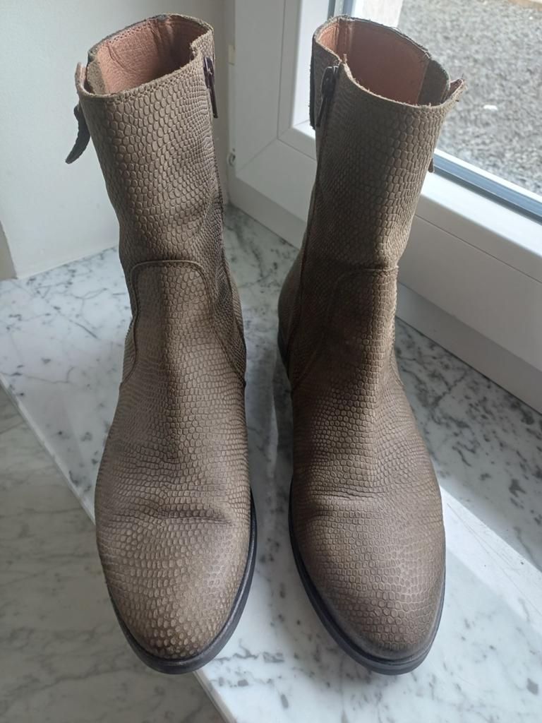 Nubikk laarzen maat 41, Kleding | Dames, Schoenen, Hoge laarzen, Nubikk, Bruin, Ophalen of Verzenden