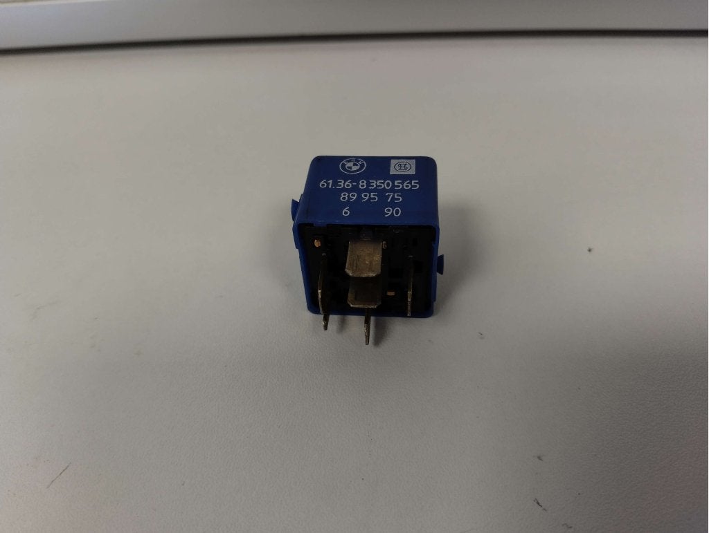 BMW schakelrelais Blauw 61368350565 NIEUW, Niet ingevuld, Niet ingevuld, Nieuw, Ophalen of Verzenden