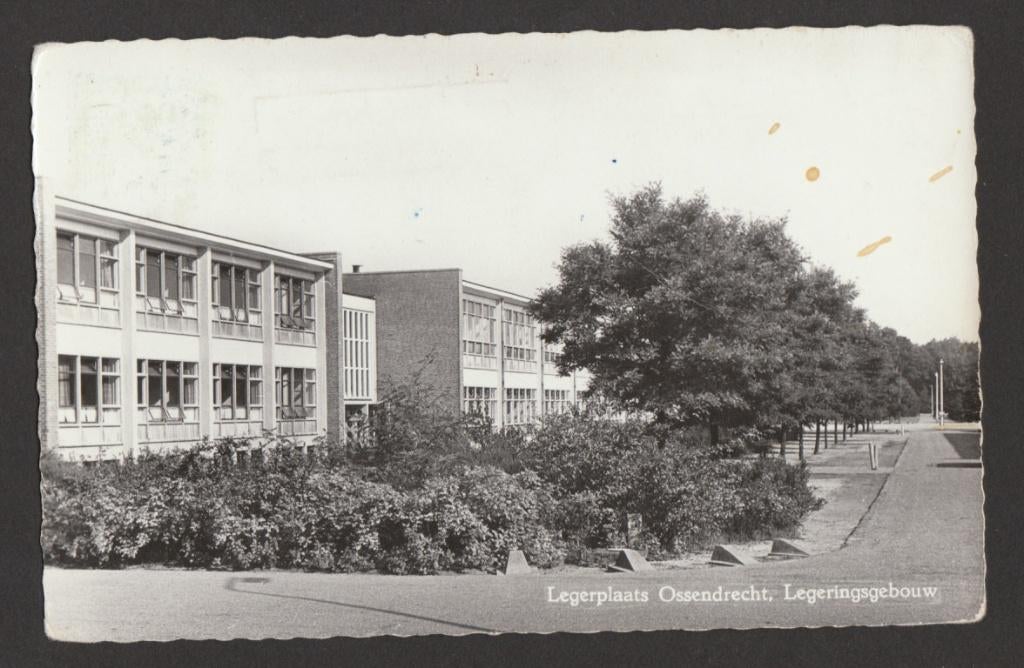 ansichtkaart Legerplaats Ossendrecht - Legeringsgebouw, Verzenden, Landmacht, Nederland, Foto of Poster