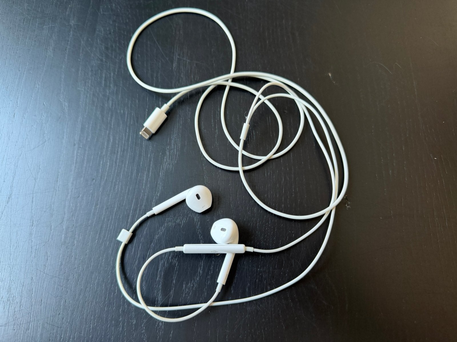 Apple EarPods met Lightning-Connector, Telecommunicatie, Mobiele telefoons | Oordopjes, Ophalen of Verzenden, Zo goed als nieuw