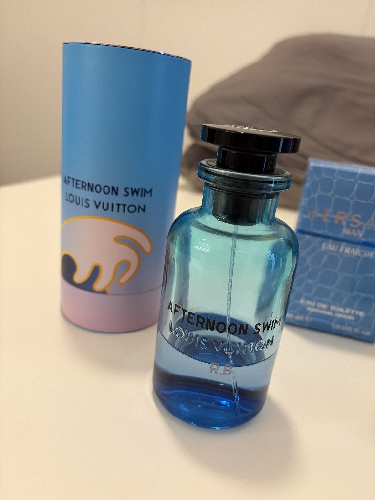 Louis Vuitton Afternoon Swim, Verzamelen, Ophalen of Verzenden, Zo goed als nieuw, Parfumfles, Gevuld
