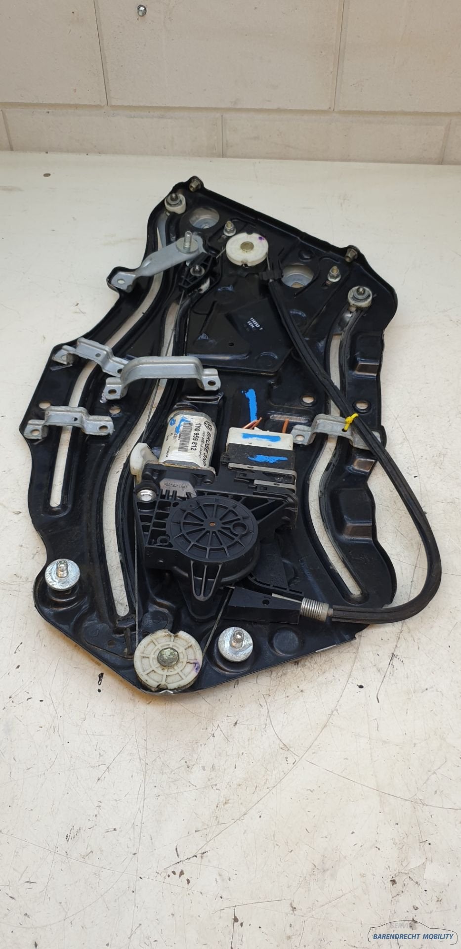 Raammechanisme rechts achter RA Beetle cabrio Volkswagen 1Y0, Auto-onderdelen, Gebruikt, Volkswagen, Volkswagen AG, Berliner Ring 2
38440  Wolfsburg, DE