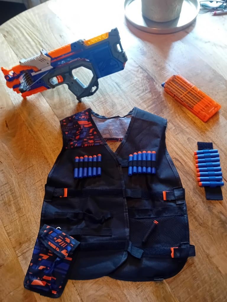 Nerf N-Strike Elite Crossbolt + Tactical Vest, Kinderen en Baby's, Speelgoed | Buiten | Actiespeelgoed, Ophalen, Gebruikt