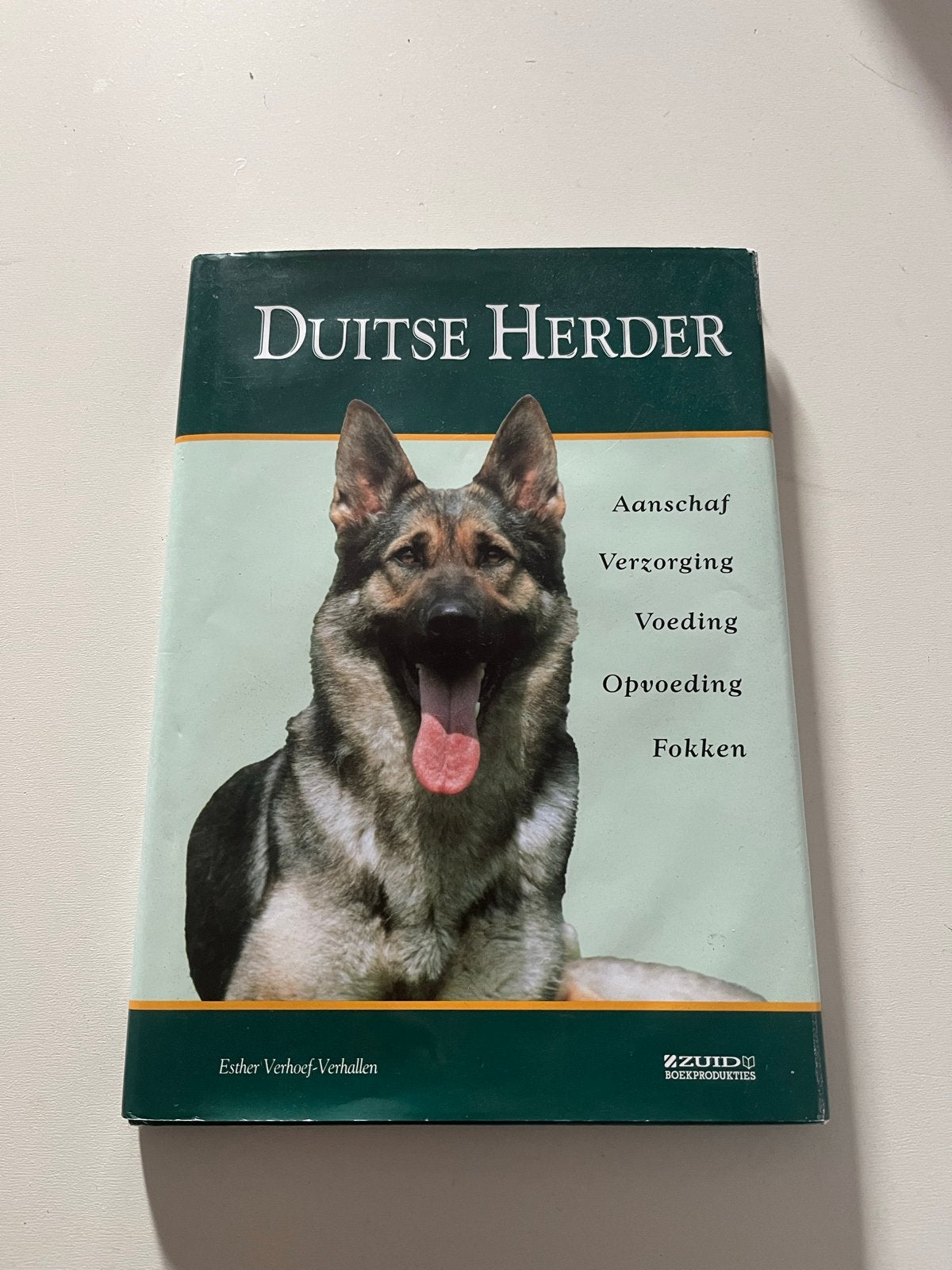Duitse Herder Boek - Aanschaf, Verzorging, Voeding, Opvoedin, Ophalen of Verzenden, Gelezen, Honden
