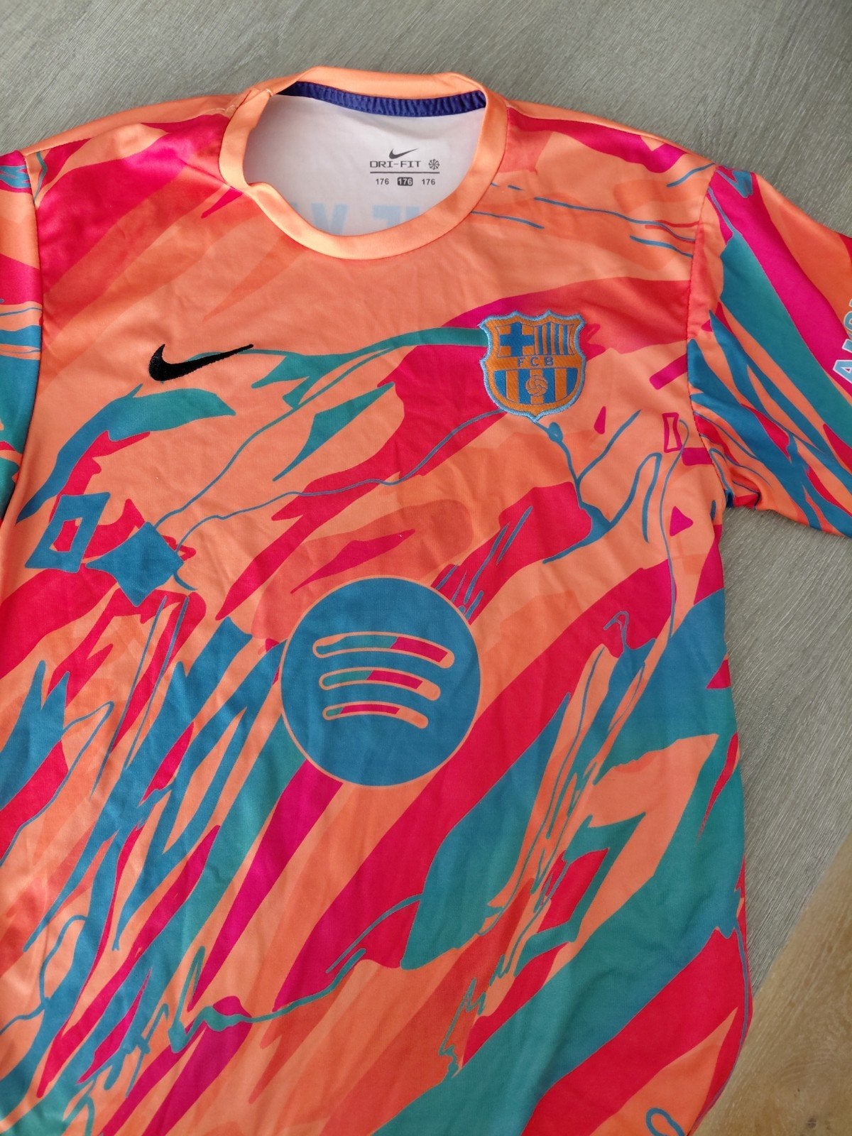 FC Barcelona trainingshirt maat 176 - Lamine Yamal 10, Kinderen en Baby's, Kinderkleding | Overige, Ophalen of Verzenden, Zo goed als nieuw