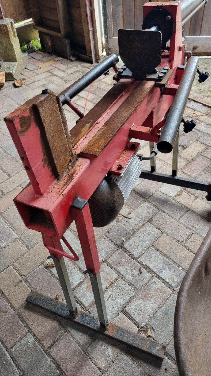Robuuste horizontale houtklover - Gebruikt op 230 volt, Ophalen, Gebruikt, Liggend