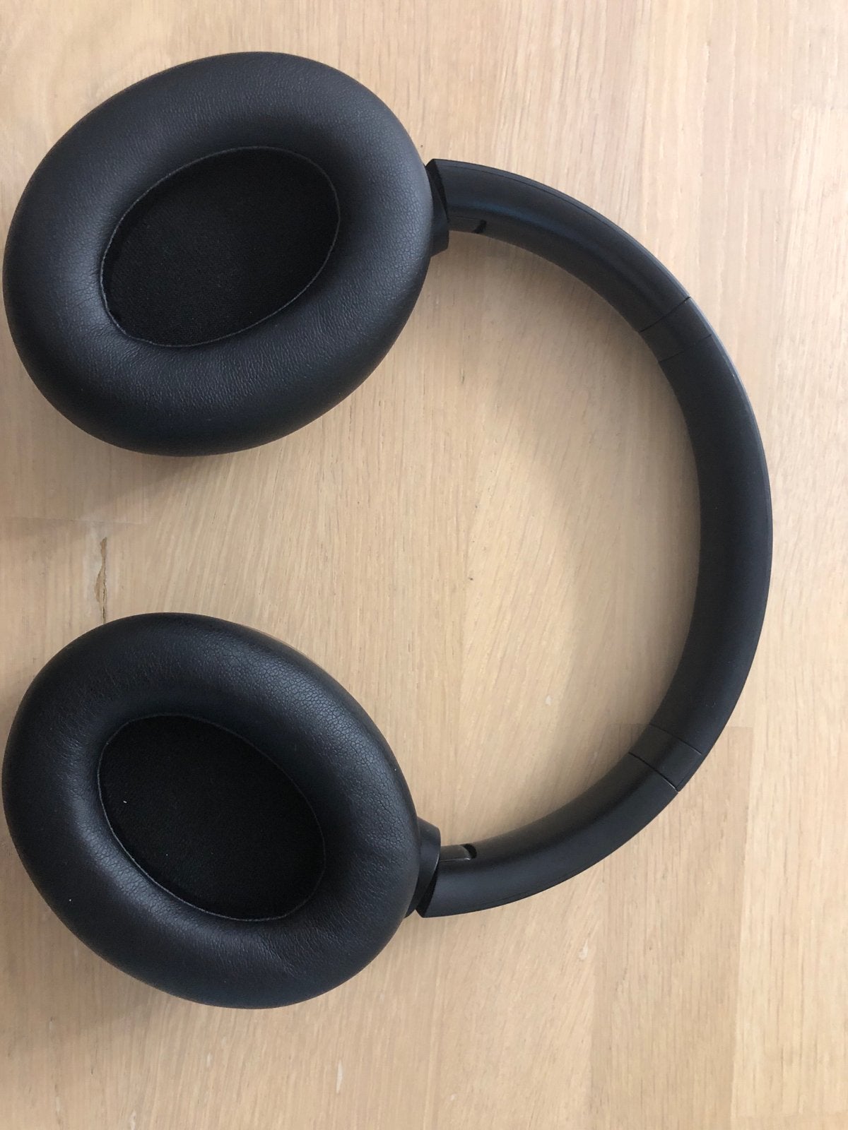 Zwarte Over-ear Koptelefoon met Noise Cancelling, Overige merken, Bluetooth, Ophalen of Verzenden, Zo goed als nieuw