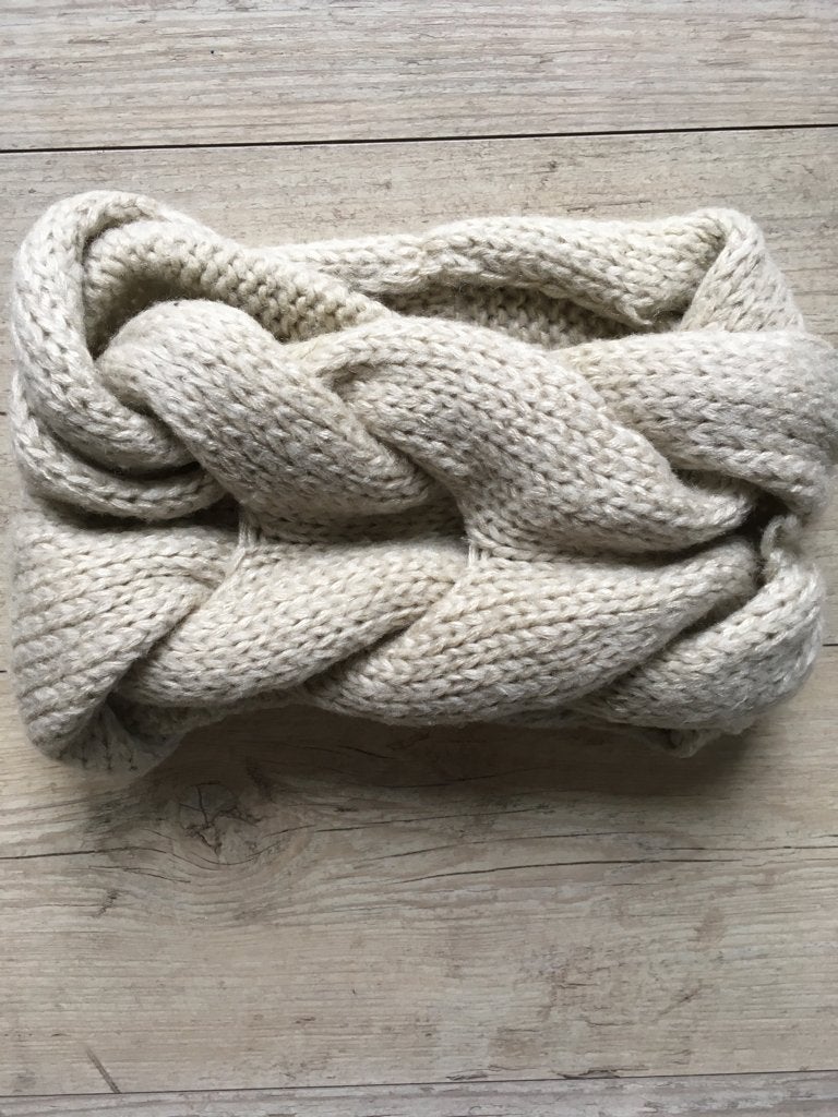 Gevlochten ronde Sjaal, Verzenden, Nieuw, Onbekend, Maat 36 (S)