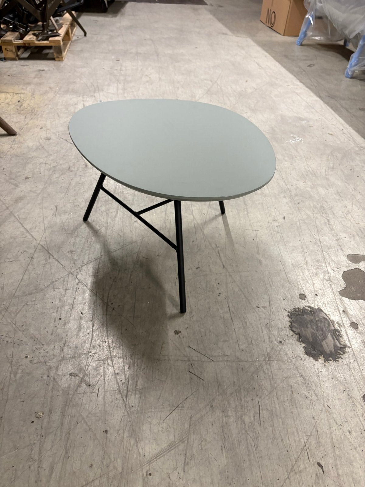 Salontafel 62x51cm - driepoot - fenix, Huis en Inrichting, Ophalen, Overige materialen, Gebruikt, 50 tot 100 cm