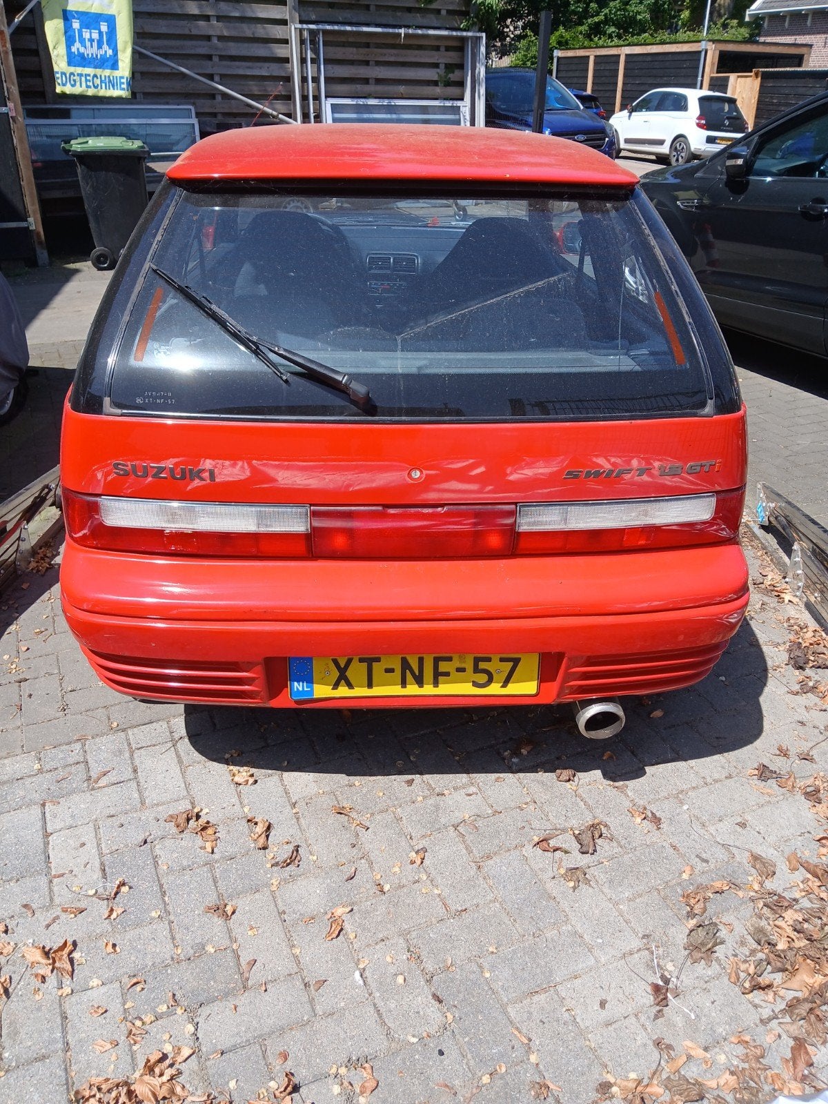 Suzuki Swift 1.3 GTI Twin-cam 16V U9 1992 Rood, foto 2