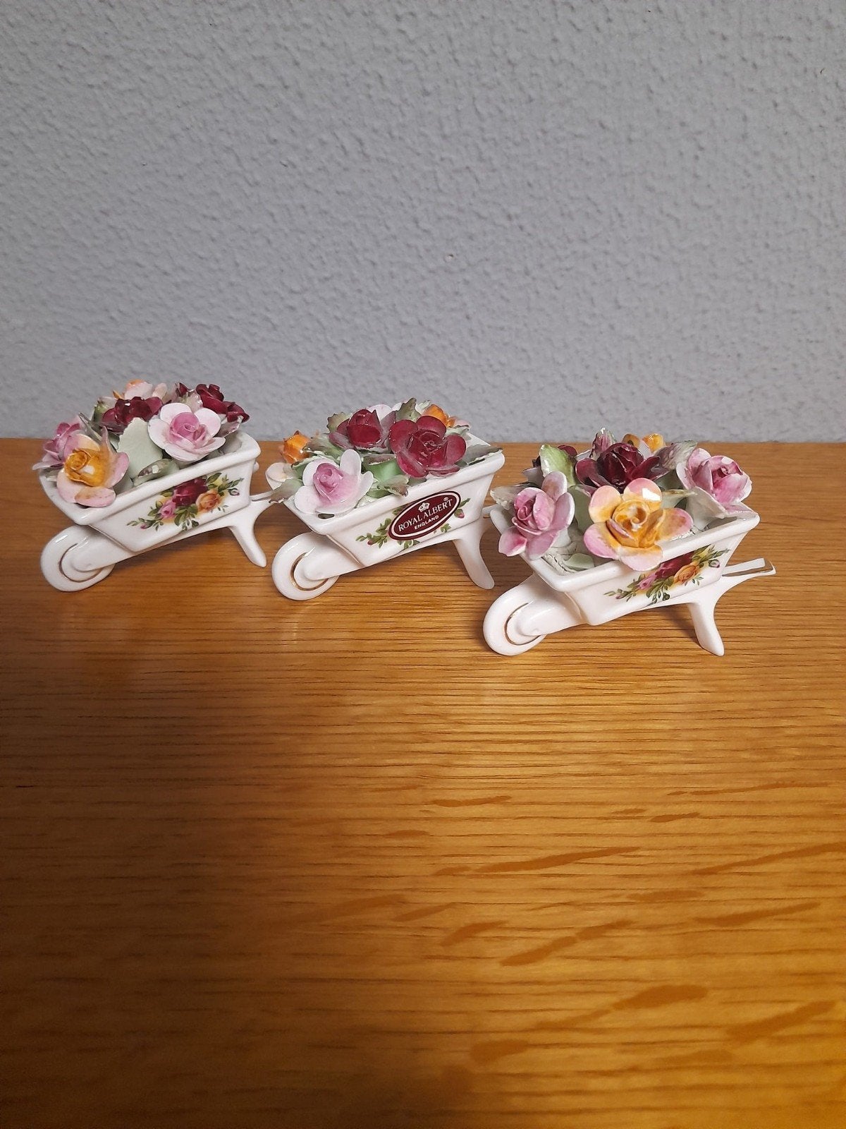 royal albert adv 51 bloem stuk kruiwagen 25.00 p.s, Ophalen of Verzenden