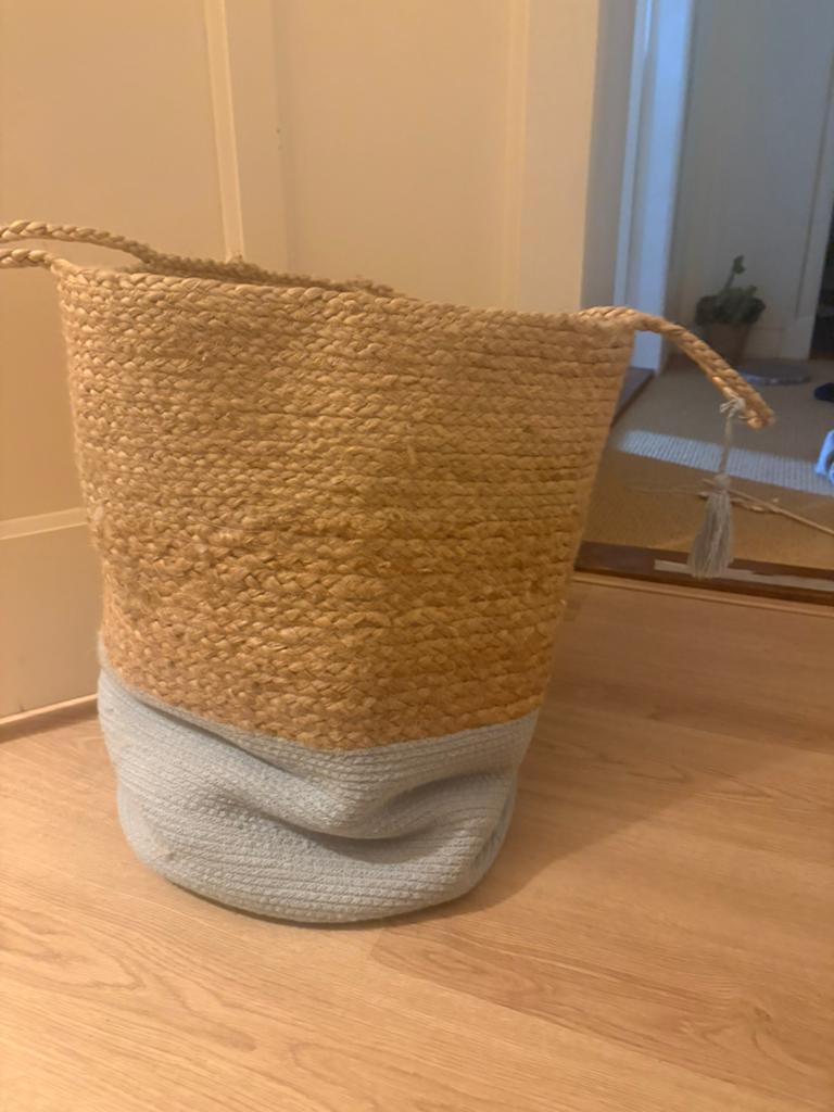 2 manden 45 cm breed en 50 cm hoog, Ophalen, Mand, Rond, Zo goed als nieuw
