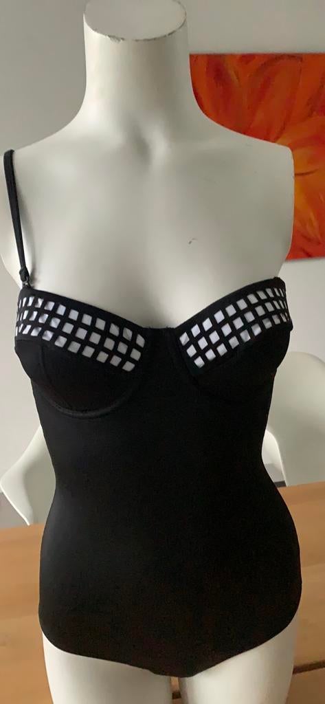 Beachwave 42 Nieuw Zwart Strapless Beugel Badpak, Ophalen of Verzenden, Nieuw, Zwart, Badpak