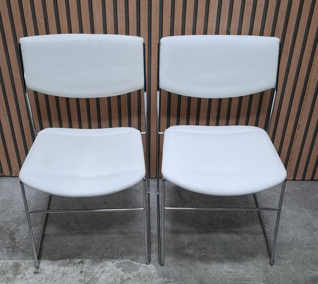 45 x Buisframe vergaderstoelen wit stoelen kantine horeca, Huis en Inrichting, Stoelen, Ophalen of Verzenden, Zo goed als nieuw