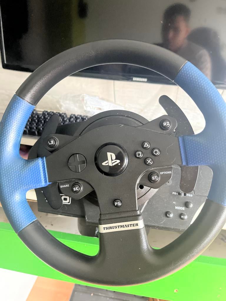 Thrustmaster T150 racestuur met pedalen voor PlayStation, Ophalen of Verzenden, Gebruikt, Stuur of Pedalen, PlayStation 3