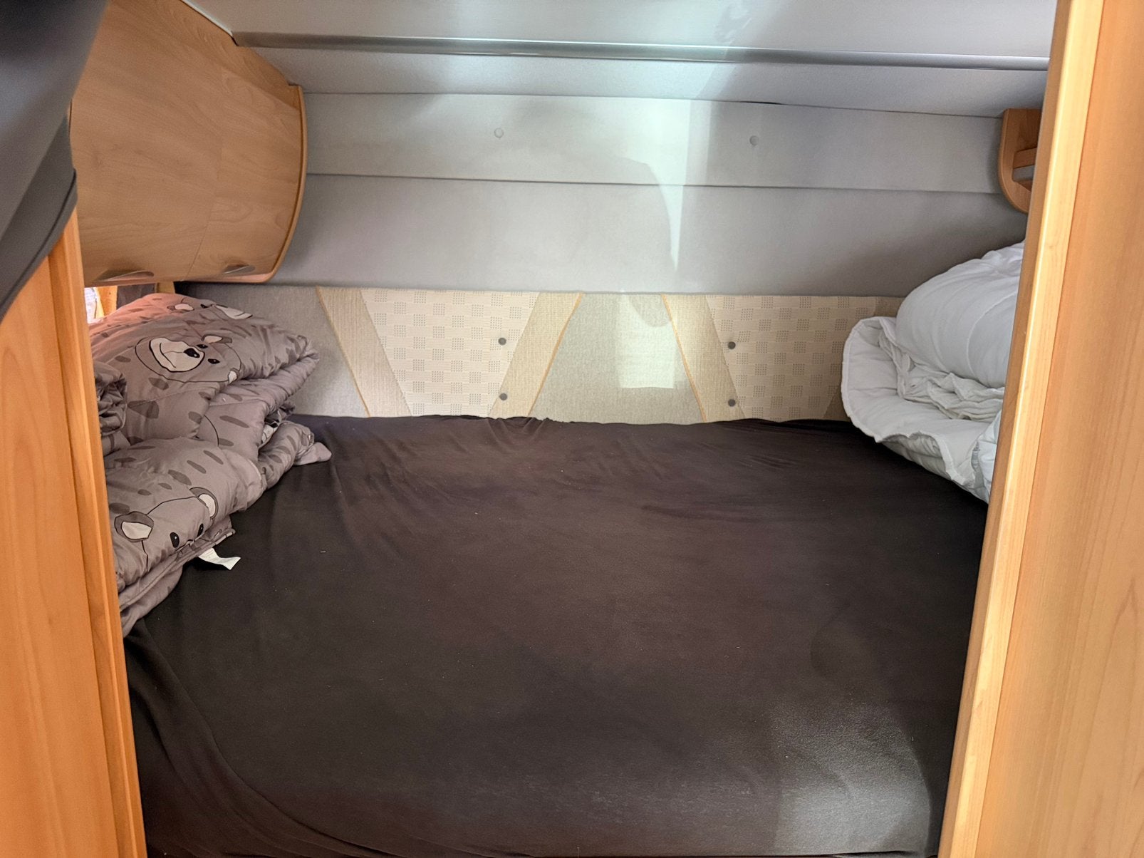 Foto 12 van Burstner i690 Elegance 2.8 JTD - levelsysteem - 66.500 km