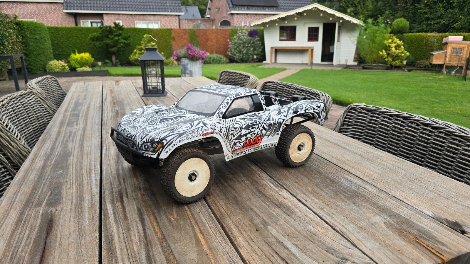 Traxxas Slash 4x4

Het betreft een roller met.!

Stuurservo, Hobby en Vrije tijd, Ophalen of Verzenden, Gebruikt, Auto offroad