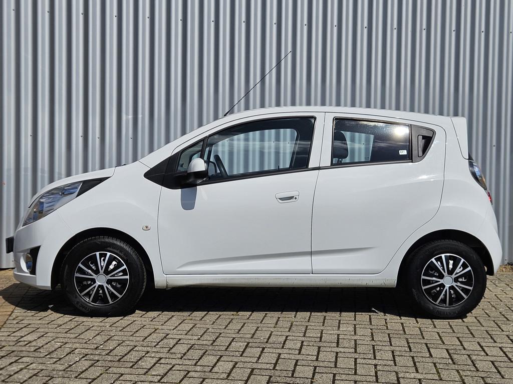 Chevrolet Spark 1.0 16V LT /5 Deurs/Nieuwe APK bij afevering, Auto's, Voorwielaandrijving, Stof, Gebruikt, Elektrische ramen