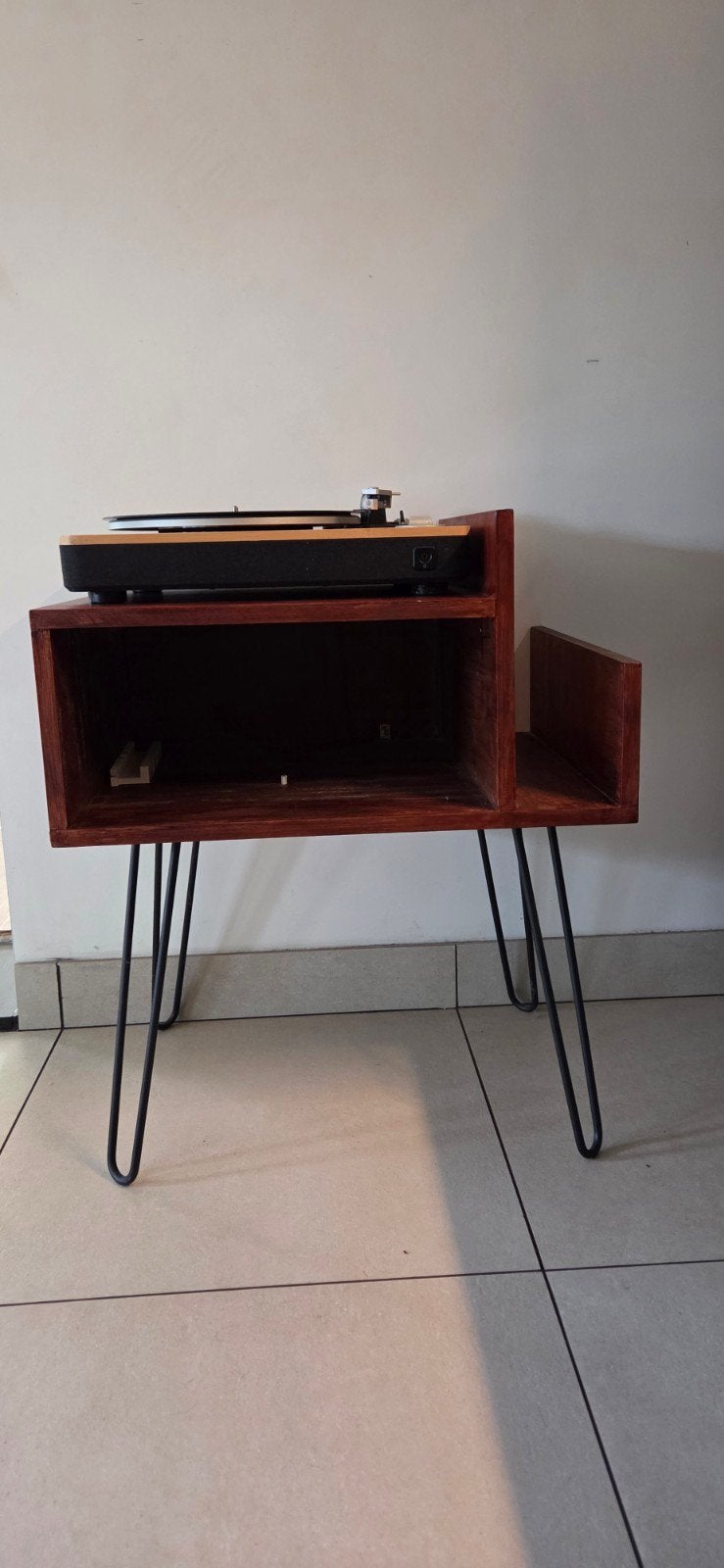 Foto 4 van Retro kast voor platenspeler en platen