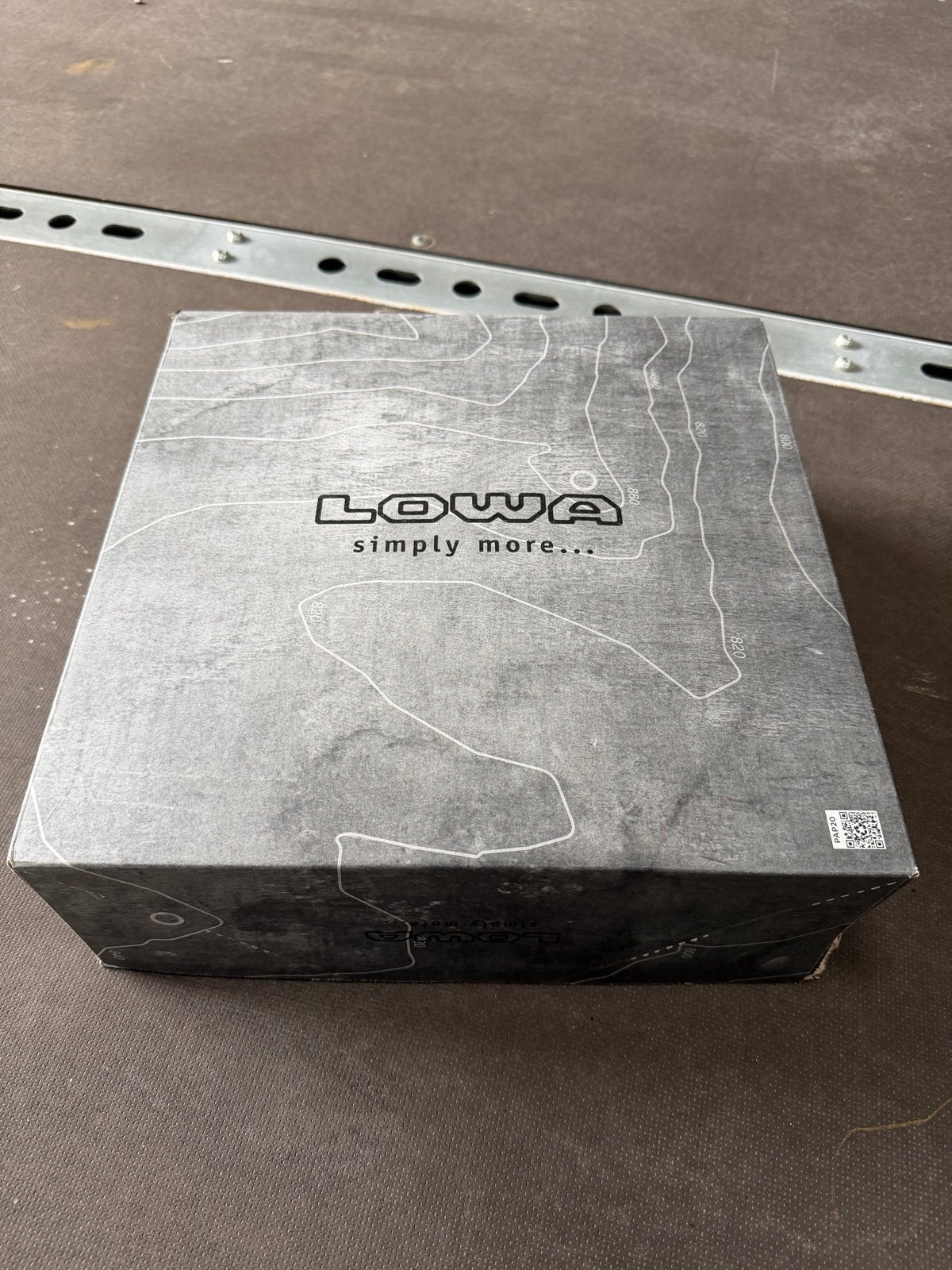Lowa Zephyr hoog - Maat 44 / 43- Nieuw incl. Active Creme, Kleding | Heren, Schoenen, Ophalen, Zwart, Nieuw, Wandelschoenen of Bergschoenen