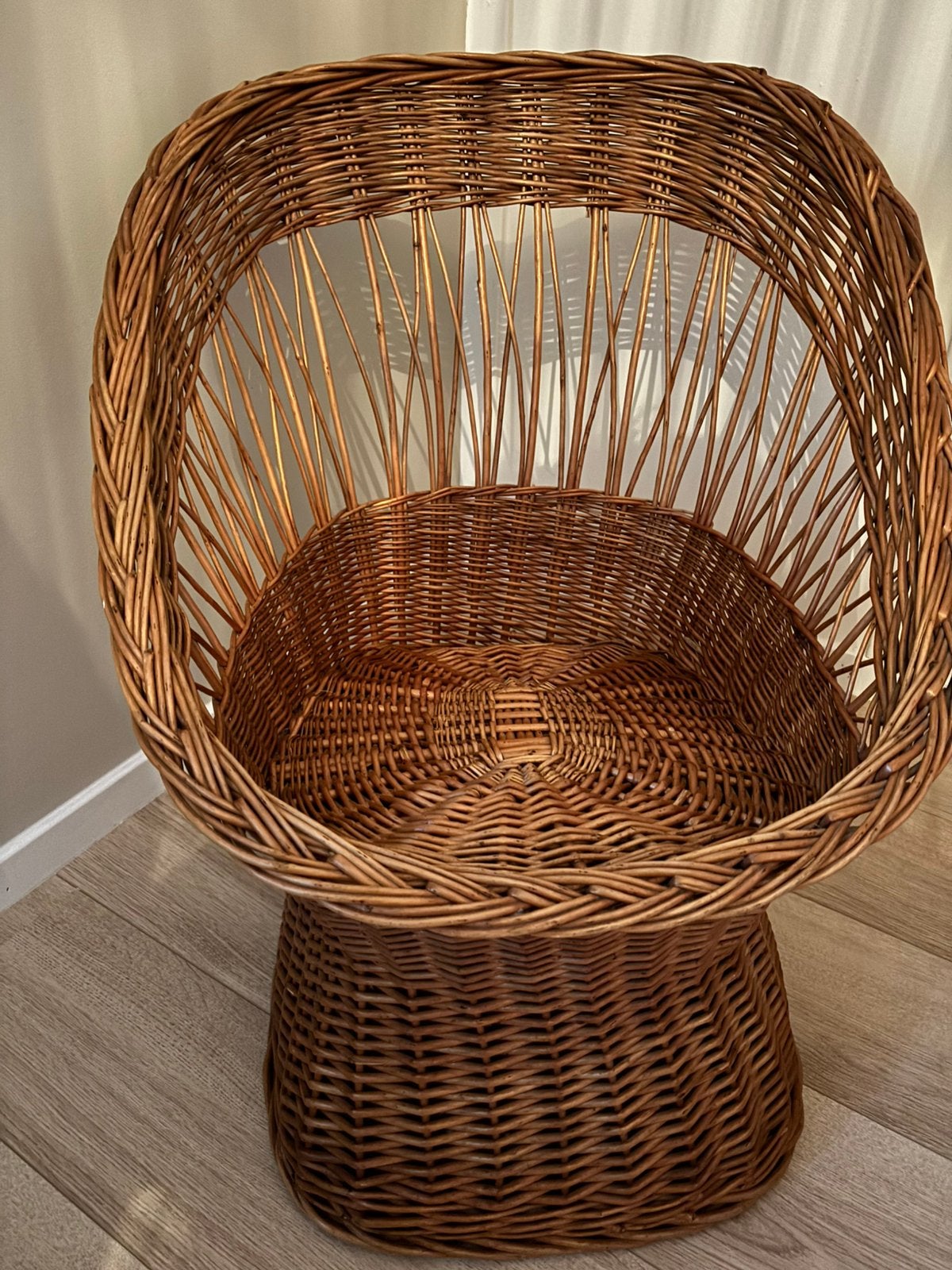 Rotan rieten stoel, Huis en Inrichting, Ophalen, Zo goed als nieuw, Bruin, Eén