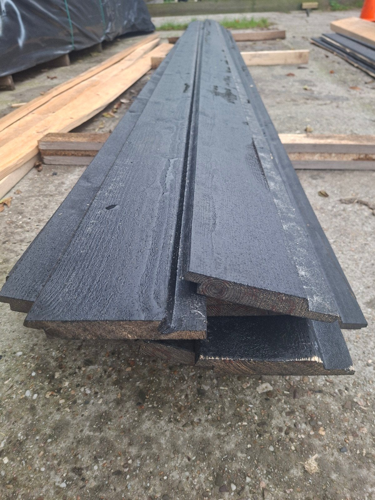 9 Zwarte Vuren Planken - 4.2m lang, 22x145mm, Gebruikt, Minder dan 25 mm, Ophalen of Verzenden, Plank