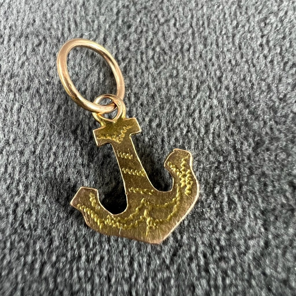 Gouden Hanger | 14k | 0,71g | anker | 2cm | 414569, Gebruikt, Overige voorstellingen, Ophalen of Verzenden, Goud