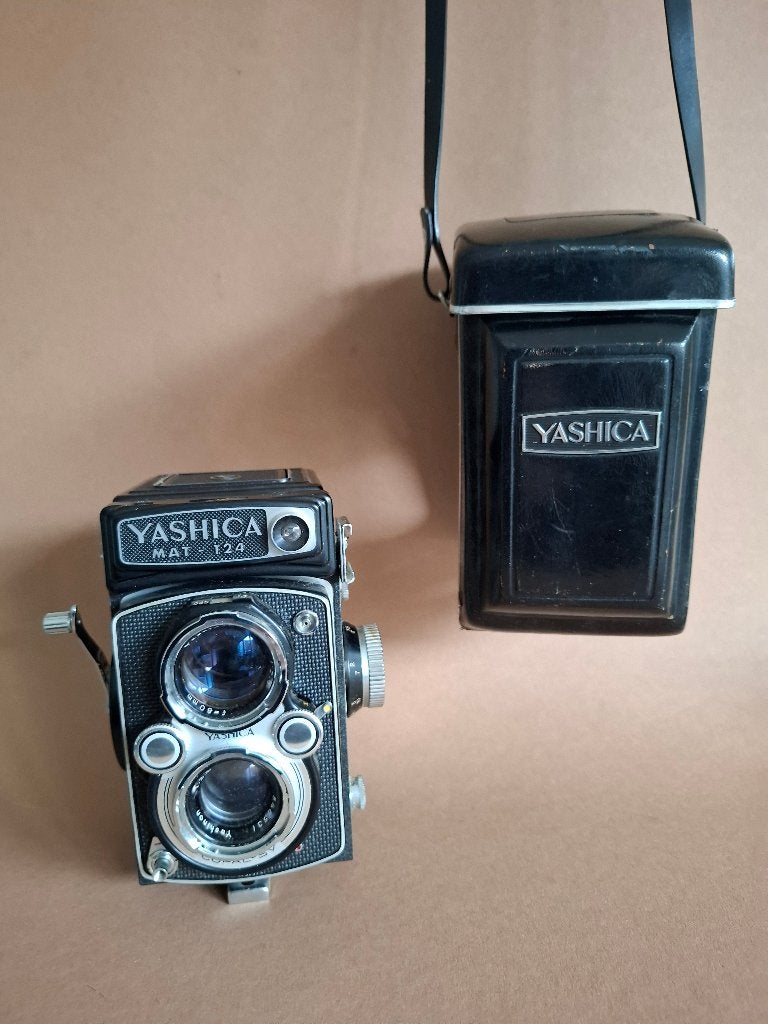 Yashica Mat-124, Ophalen of Verzenden, Gebruikt, Compact, Overige Merken