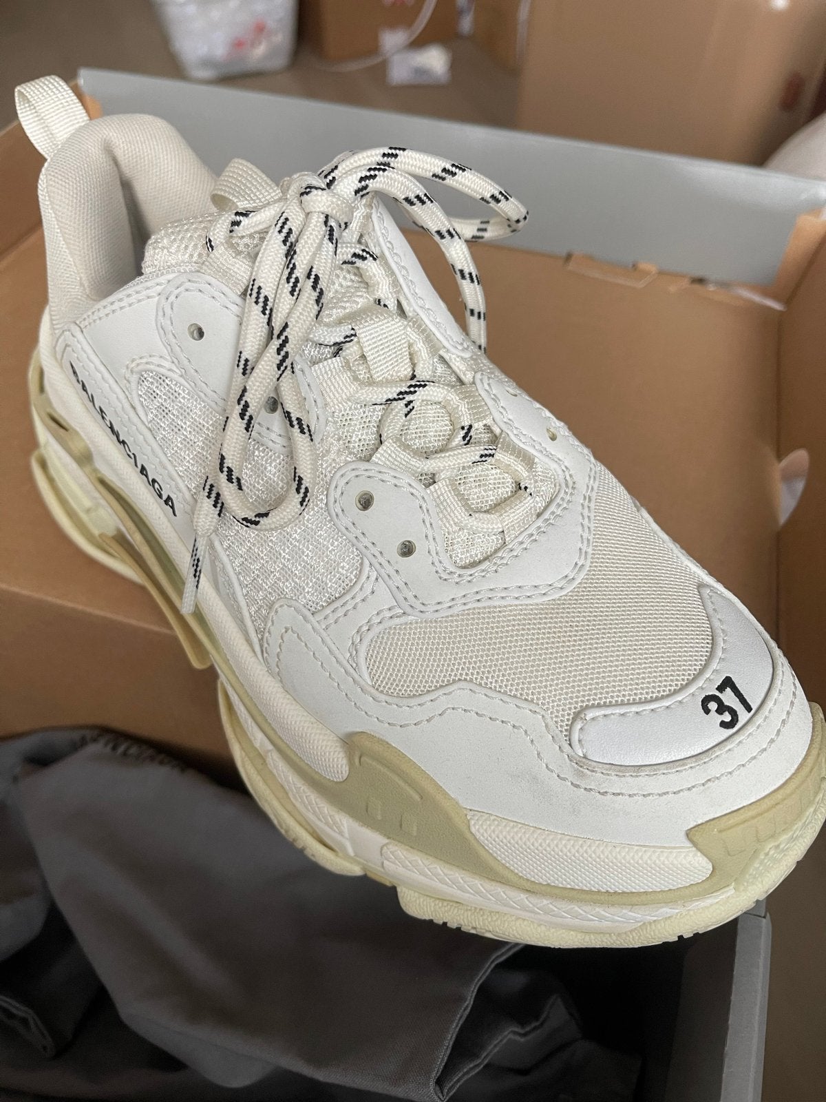Balenciaga Triple S Sneakers Maat 37, Ophalen of Verzenden, Gedragen, Wit, Sneakers of Gympen
