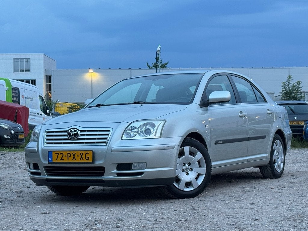 Toyota Avensis 2.0 VVTi Linea Sol/ ZEER NETJES, Auto's, Toyota, Voorwielaandrijving, 1998 cc, 4 cilinders, Origineel Nederlands
