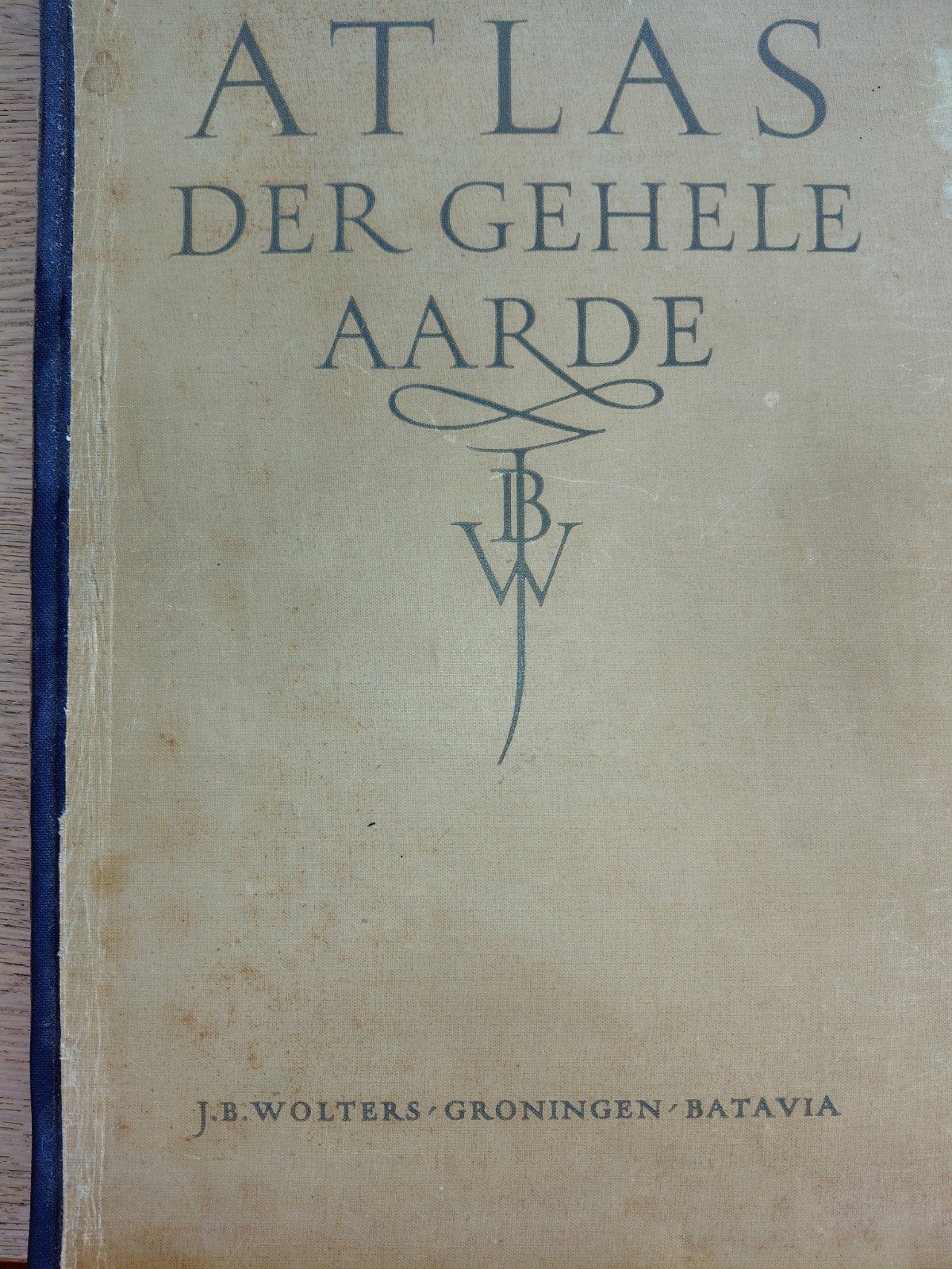 atlas der gehele aarde 1947, Boeken, Gelezen, Overige atlassen, Ophalen of Verzenden, Wereld