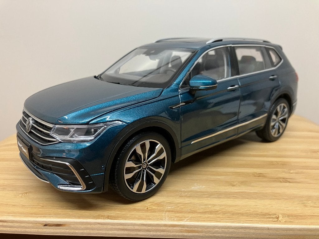 Volkswagen Tiguan 1.5  R-Line van 2023 blauw  1/18 Paudi, Ophalen of Verzenden, Nieuw, Auto, Overige merken