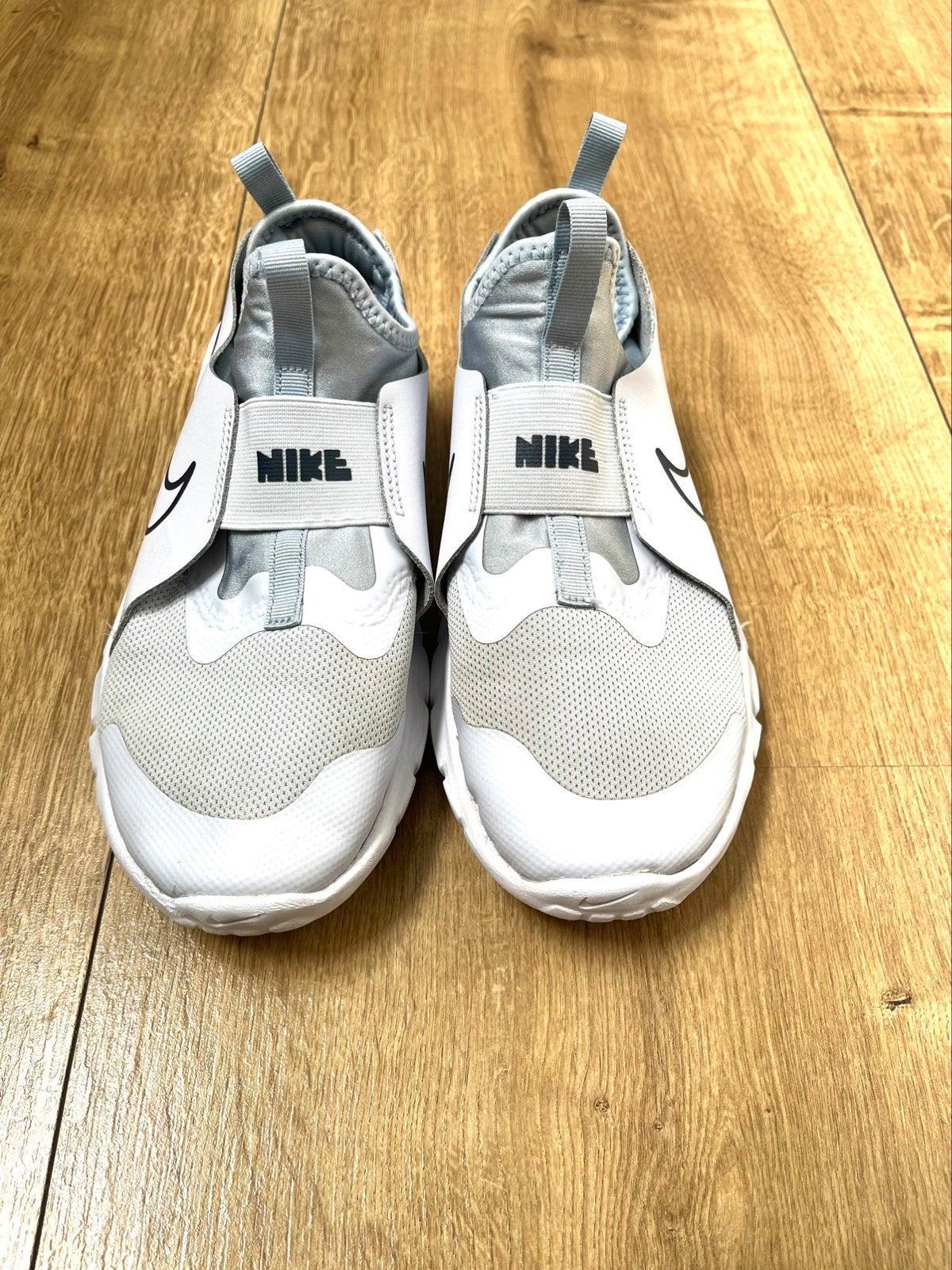 Nike gymschoenen sneakers 37.5 (witte zool), Kinderen en Baby's, Kinderkleding | Schoenen en Sokken, Ophalen of Verzenden, Zo goed als nieuw