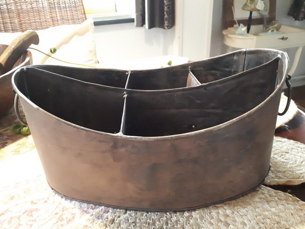 Gerecycled roestkleurige metalen opbergbak India, Overige materialen, Mand, Ophalen of Verzenden, Zo goed als nieuw