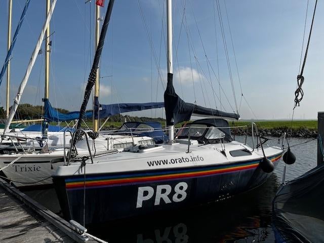 Fox 22 zeilboot Zeiljacht (met optie overnemen ligplaats), Ophalen, Gebruikt, Polyester, Benzine