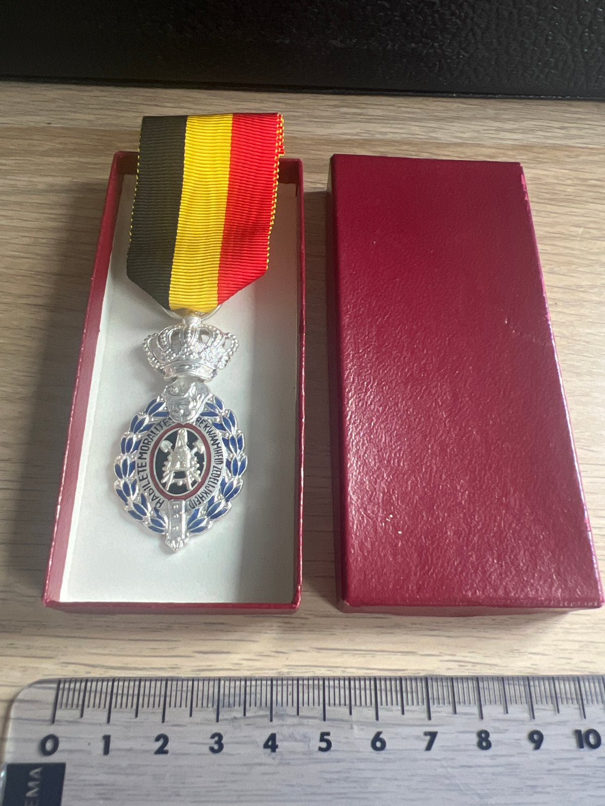 Belgische Medaille voor Arbeid, in doosje, Ophalen of Verzenden, Zilver, Nederland