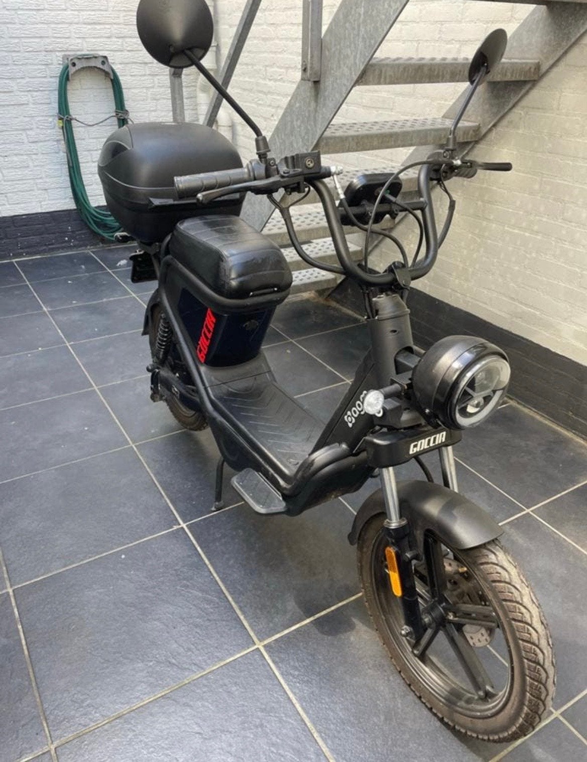 Goccia GCLIN elektrische scooter - Z.G.A.N. met topkoffer, Ophalen of Verzenden, Zo goed als nieuw, Elektrisch, Overige merken