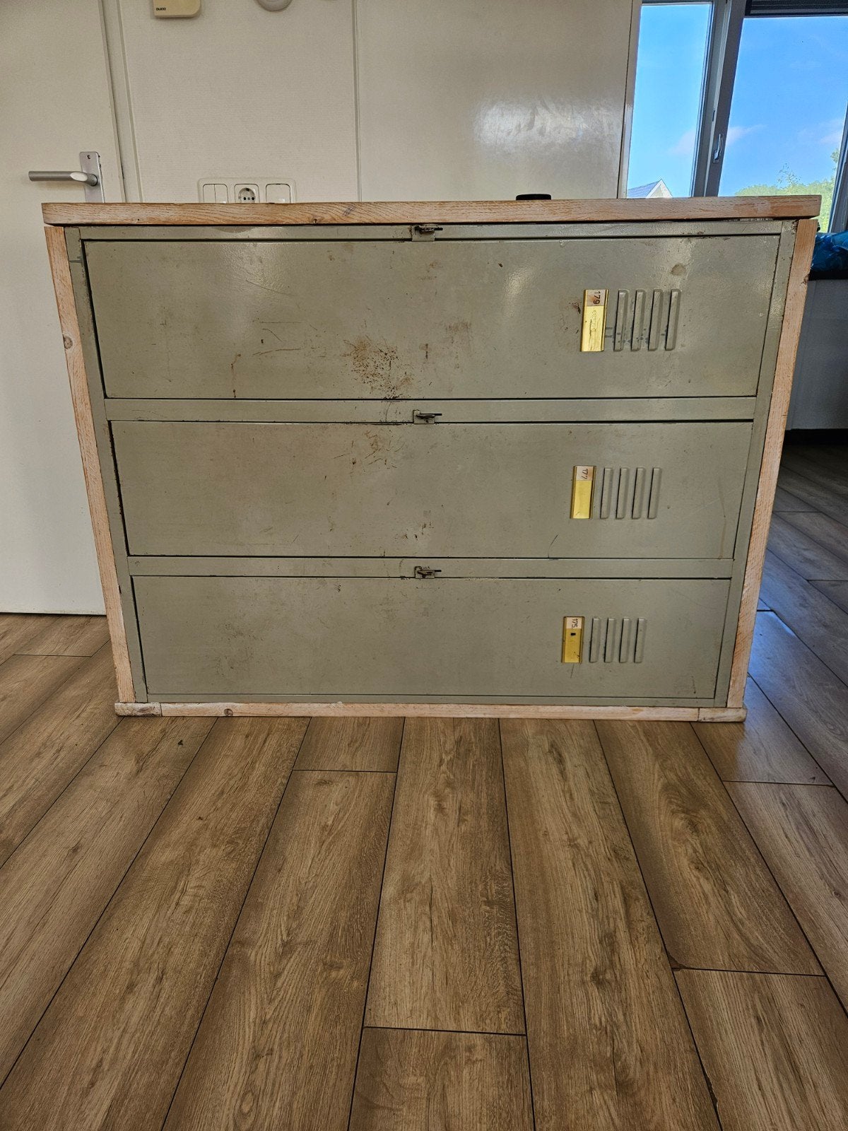 Industriële ladekast/lockerkast met 3 laden - Hout en metaal, Ophalen of Verzenden, Gebruikt, Industrieel, Vintage