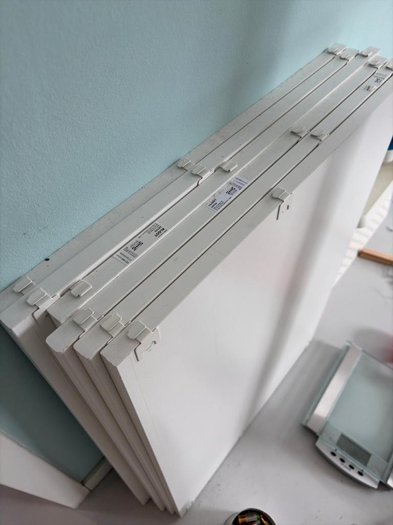 6 IKEA Algot planken 80x60cm met dragers en muurbevestiging, Ophalen, Zo goed als nieuw