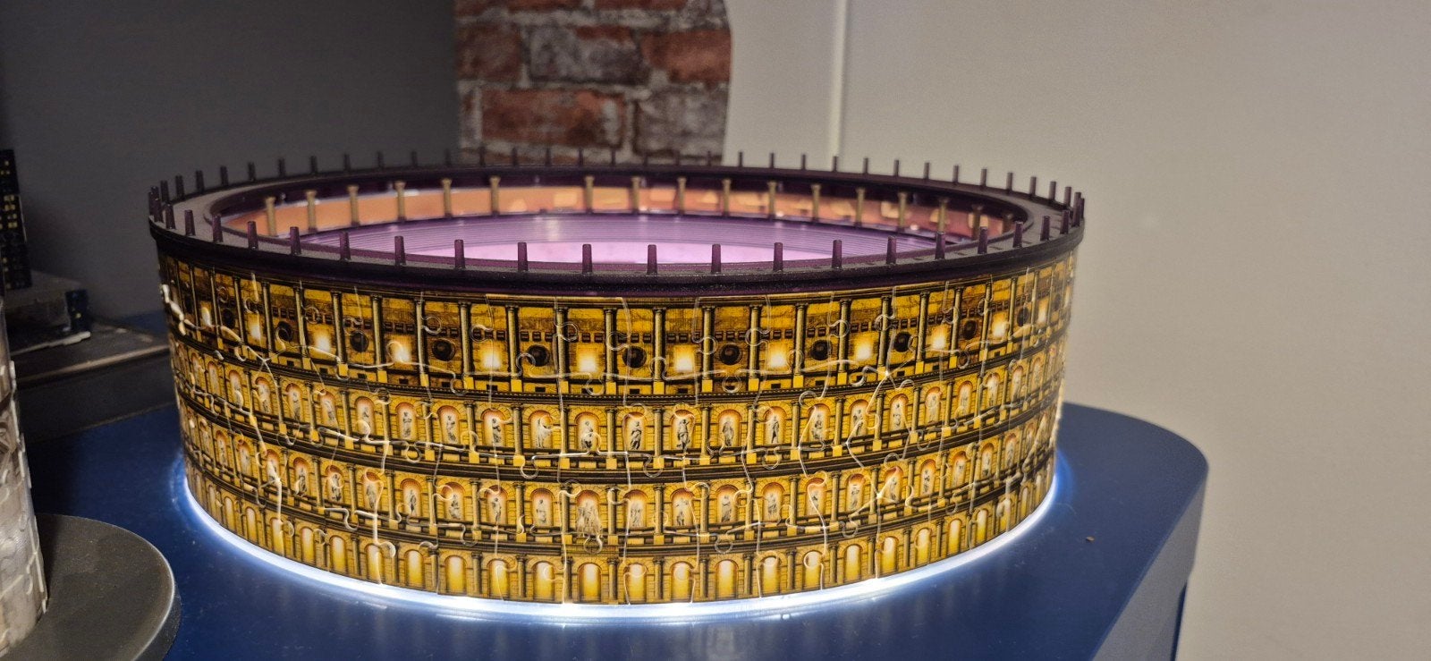Colosseum 3D Puzzel met LED Verlichting, Ophalen, Zo goed als nieuw, Groter dan 1:35, Diorama