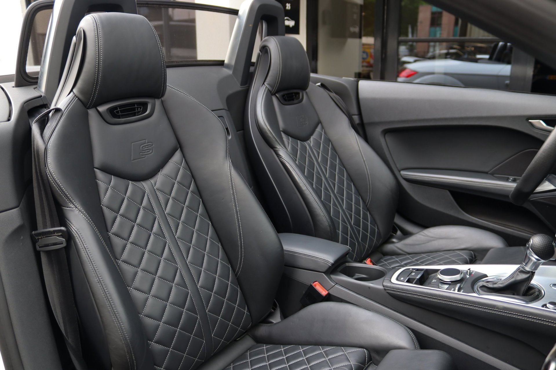 Audi TT Roadster 1.8 TFSI 2x S-Line NAP RS STOELEN VIRTUAL, Auto's, Audi, TT, Gebruikt, 4 cilinders, Cabriolet