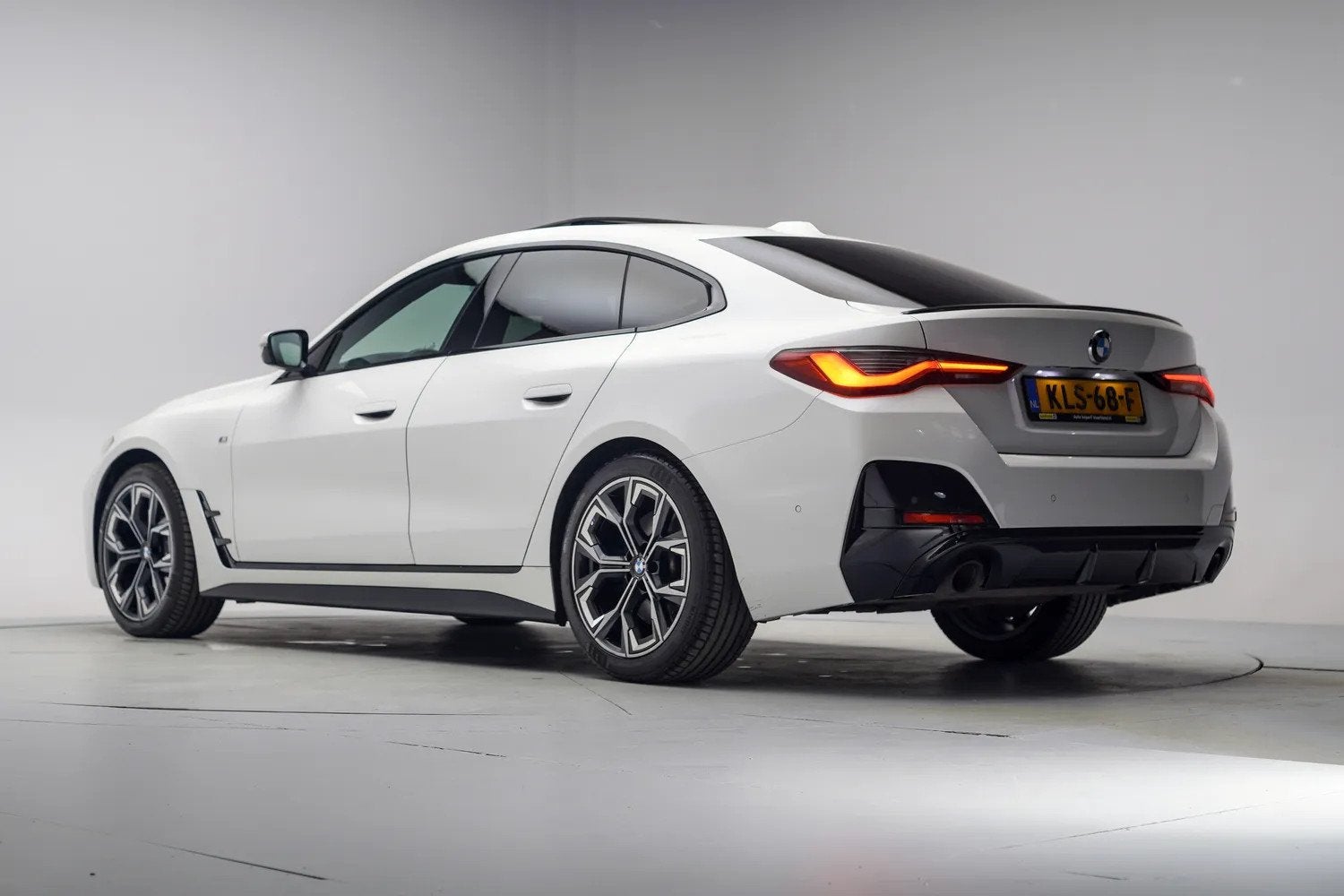 BMW 4 Serie Gran Coupe 420i M Sport Shadow [ Schuifdak H/K A, Automaat, 1998 cc, 15 km/l, Gebruikt