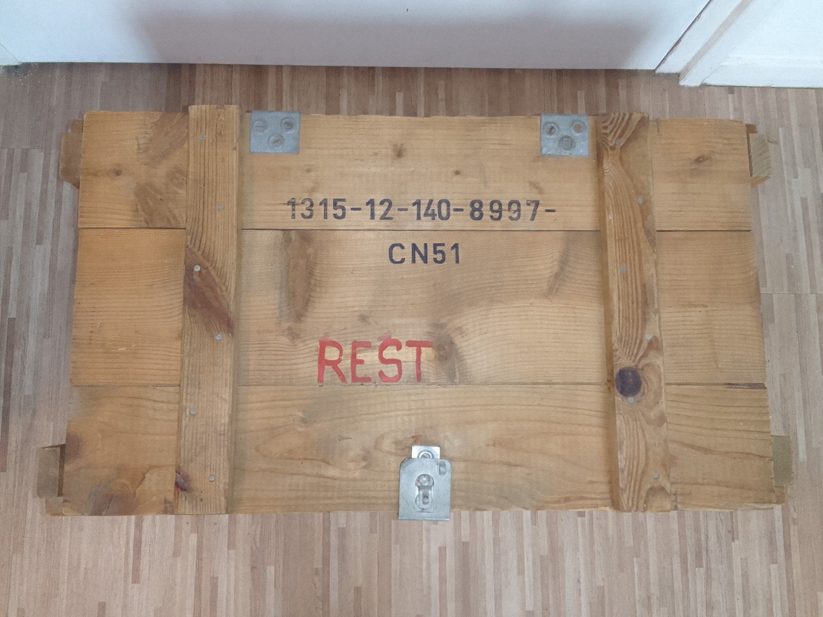 Mooie houten kist met deksel en bergruimte in goed staat, Ophalen, Zo goed als nieuw, Overige houtsoorten